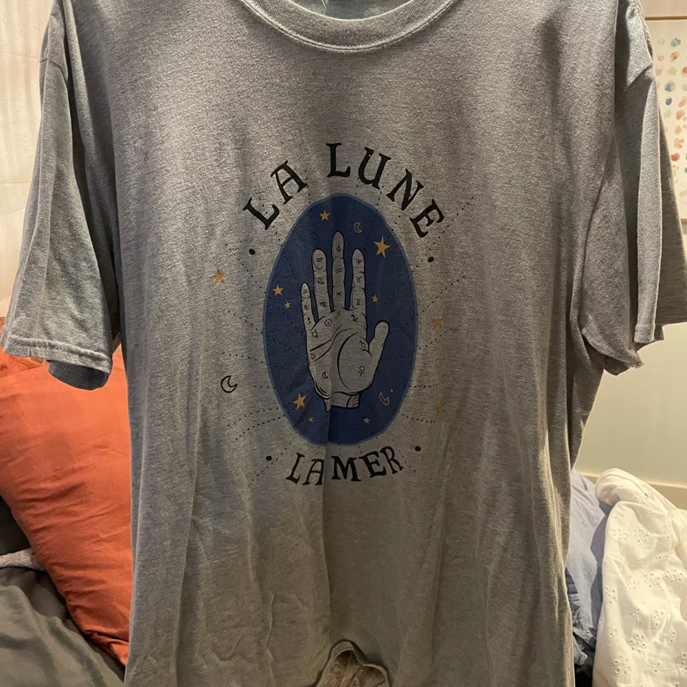 Urban outfitters graphic tee size XL